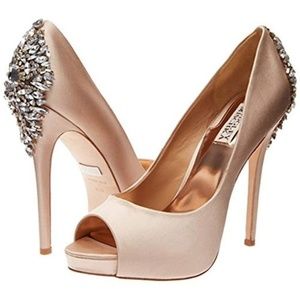 Badgley Mischka Women's Kiara Platform Pump 9.5M